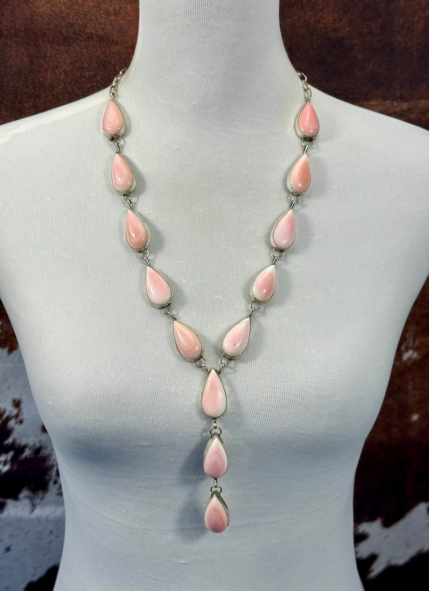 Pink Conch Teardrop Sterling Lariat Set