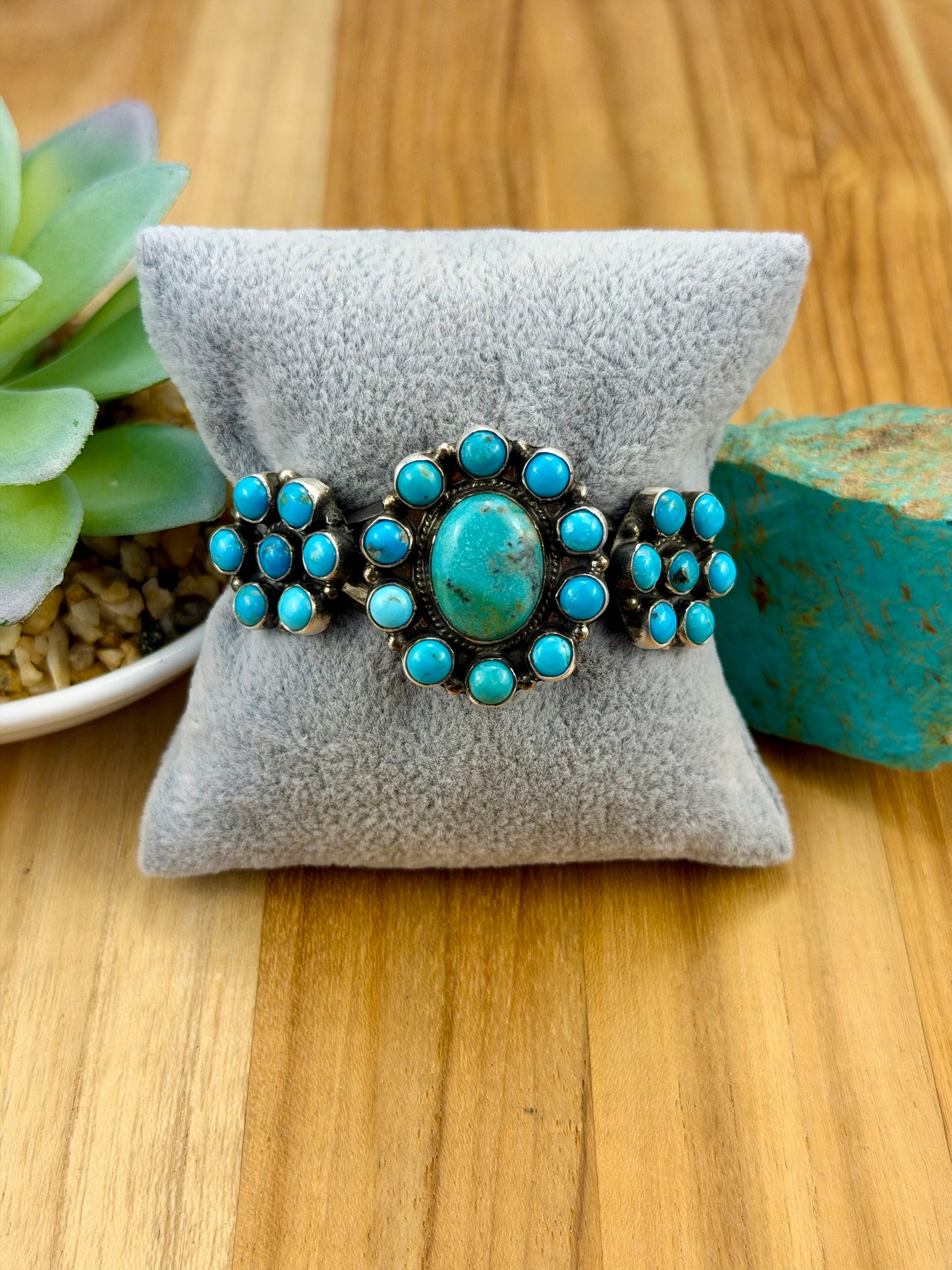 Kingman Turquoise Cluster Sterling Cuff