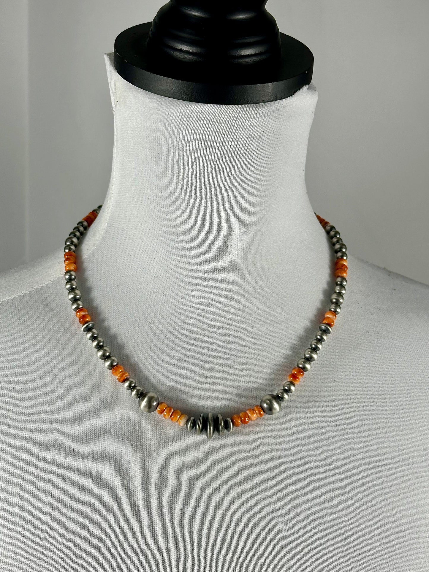 18" Spiny Navajo Necklace