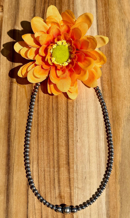 16" Graduated Pearl "Navajo Style" Pearl Necklace