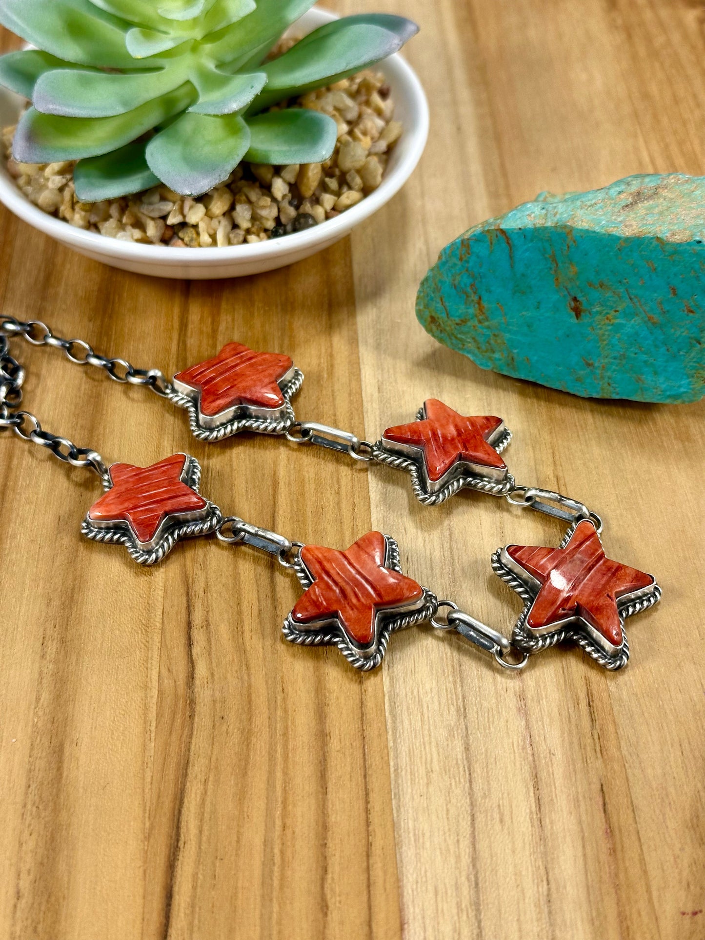 Red Spiny Star Pendant Choker Necklace