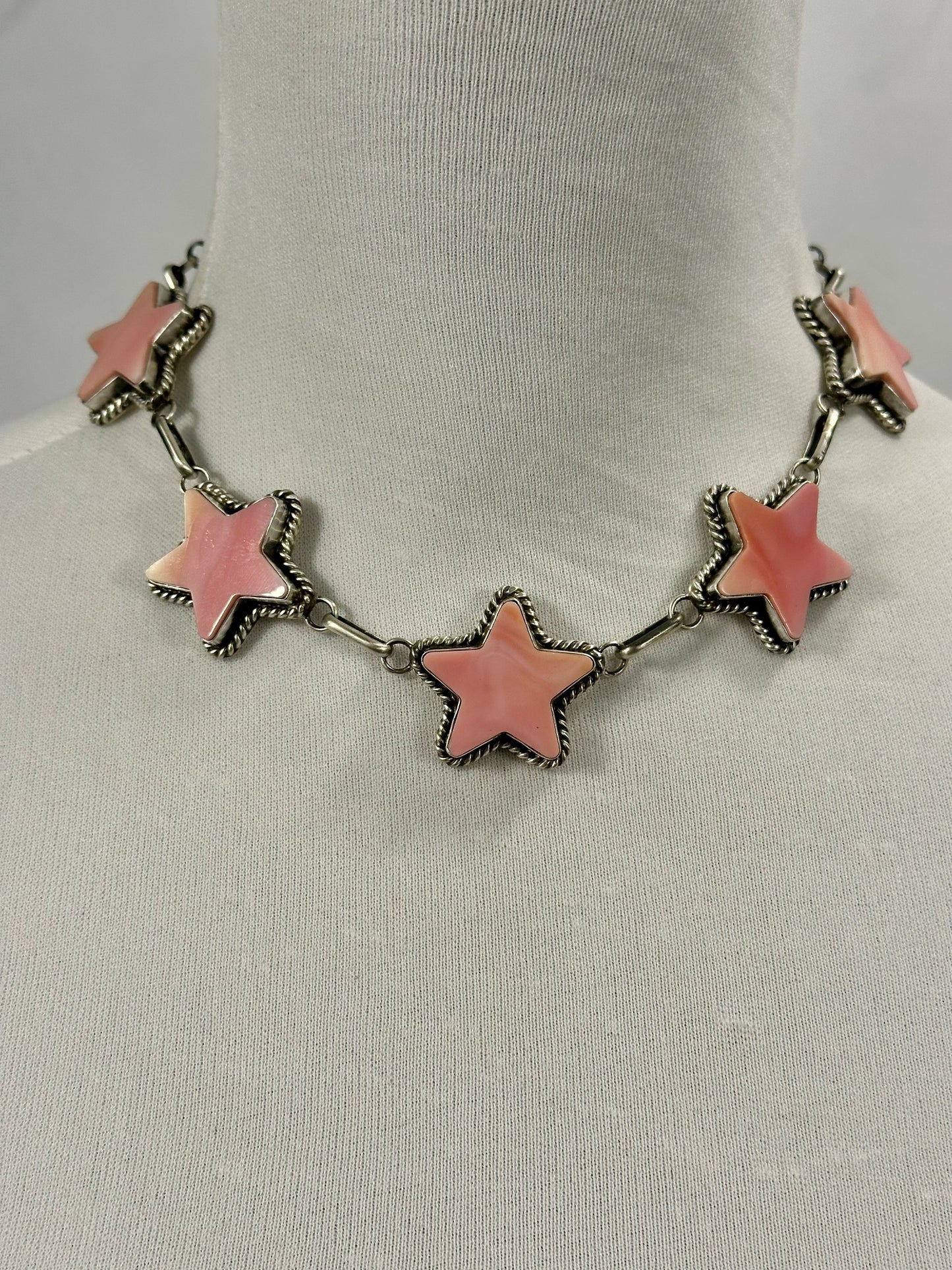 Pink Conch Star Pendant Choker Necklace