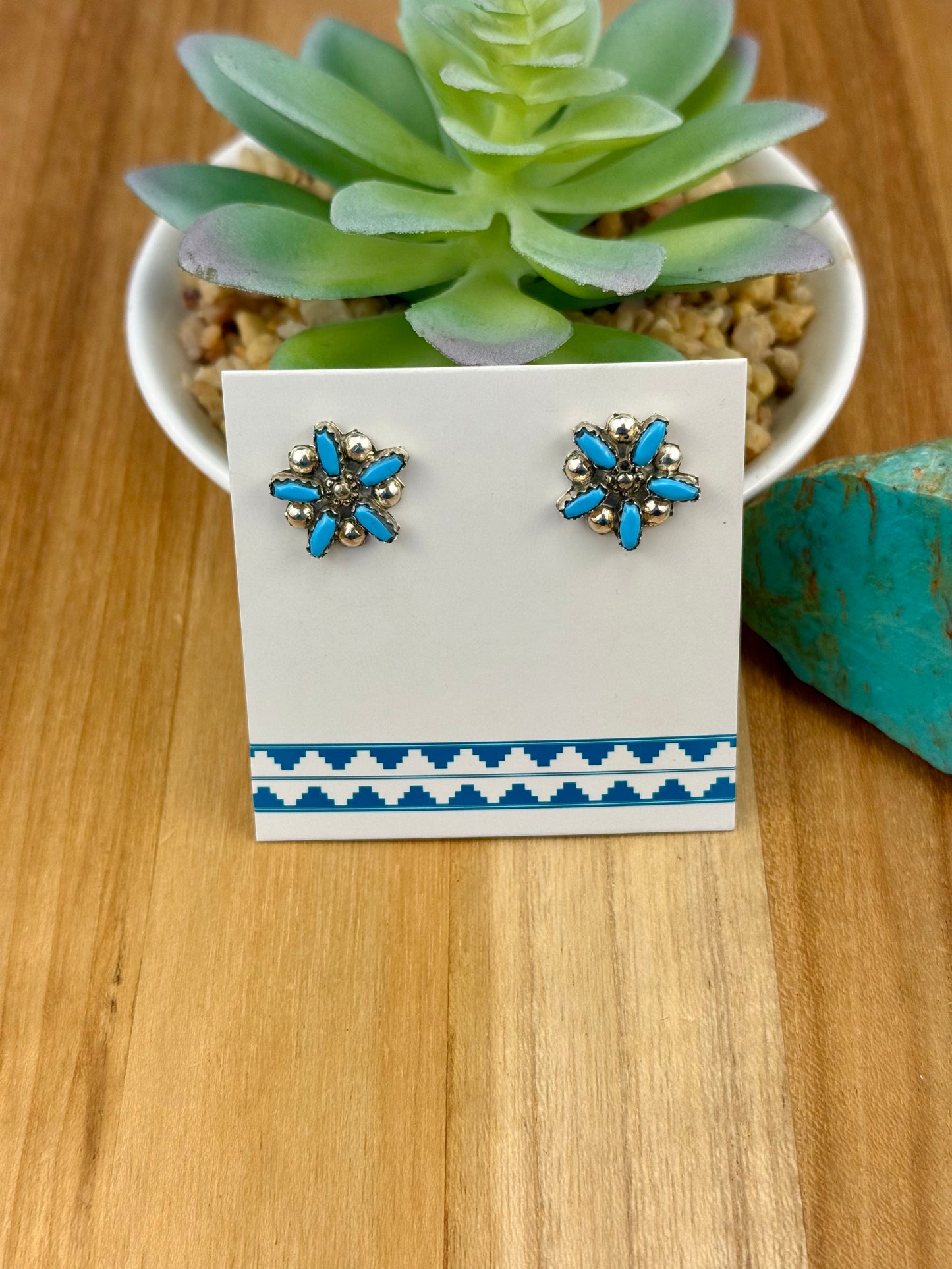 Kingman Turquoise Cluster Necklace