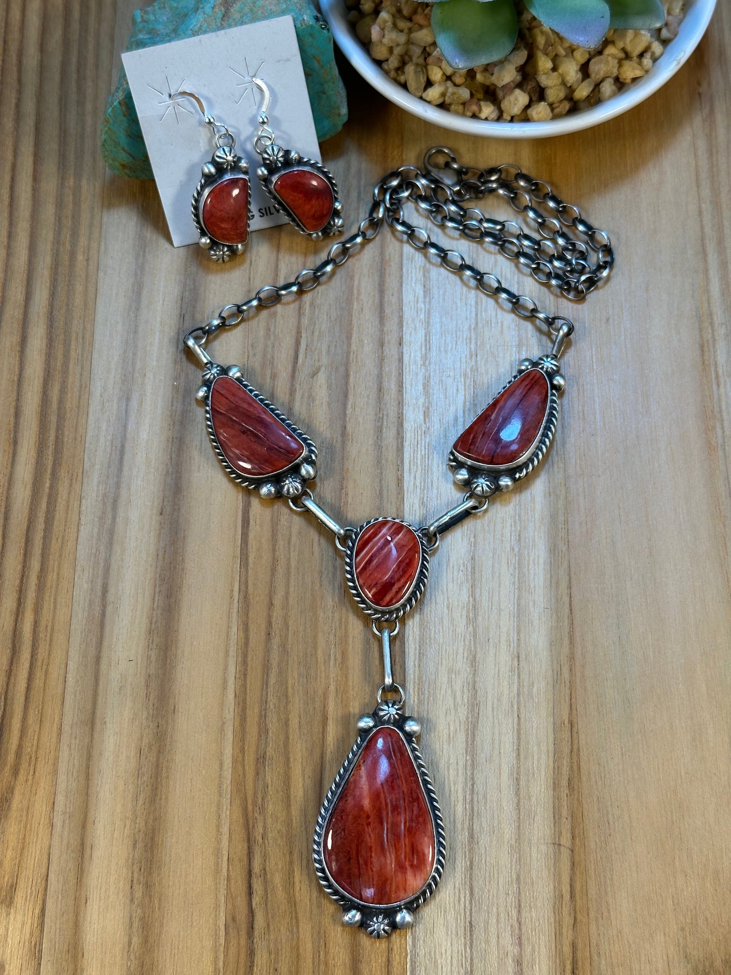 Red Spiny Mini Lariat Necklace and Earring set