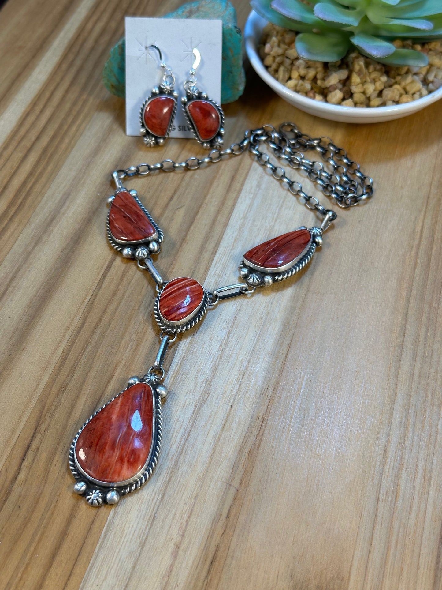 Red Spiny Mini Lariat Necklace and Earring set