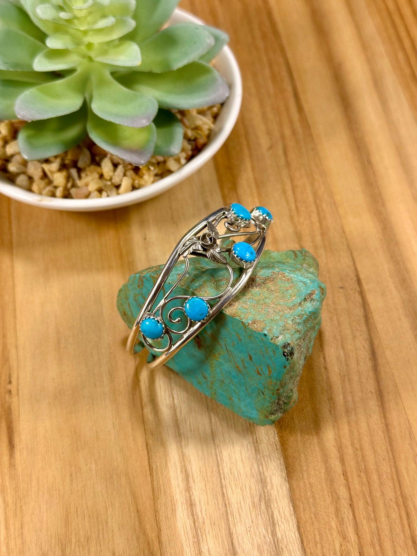 Kingman Turquoise 5 Stone Leaf Bracelet