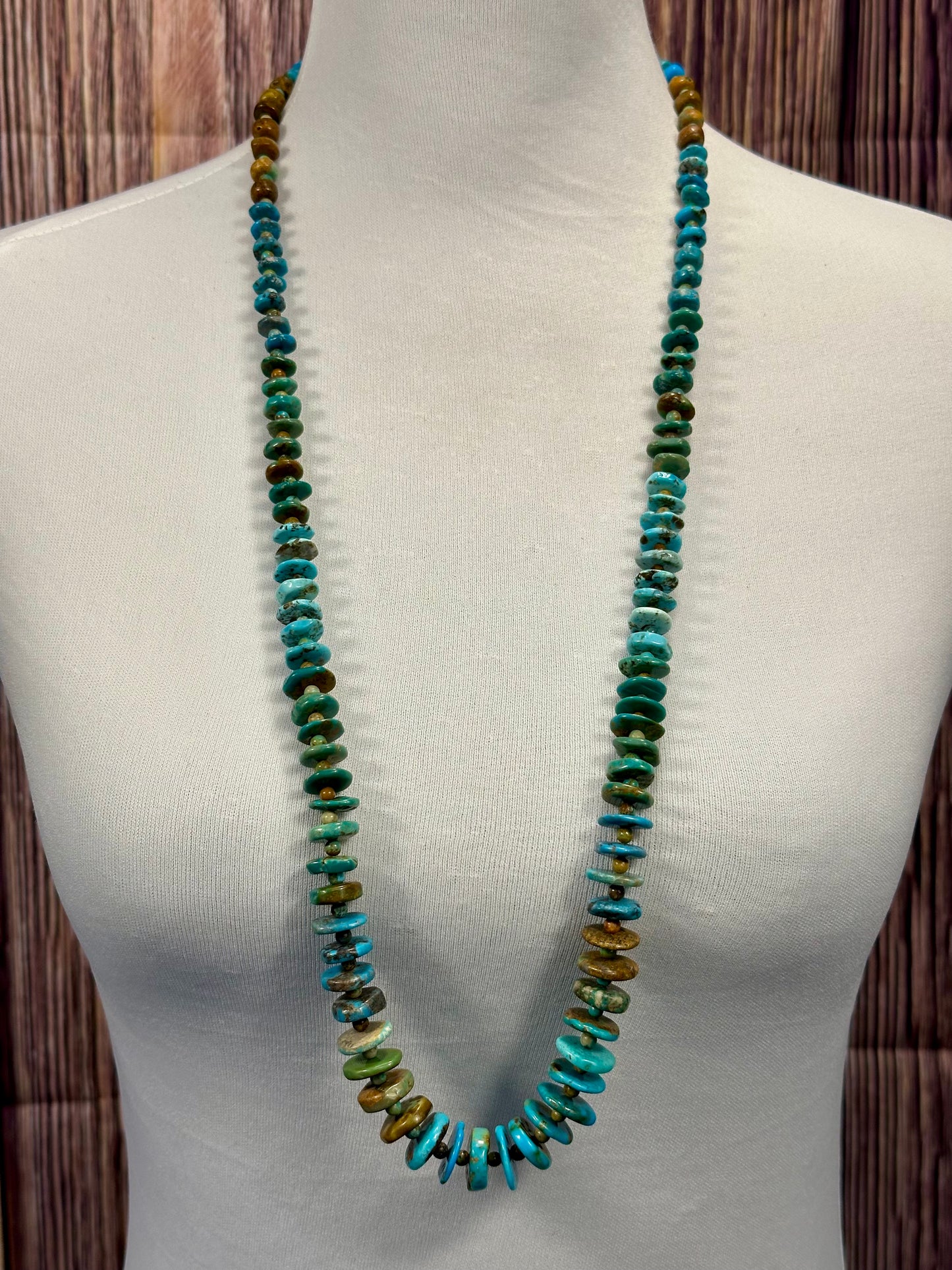 Kingman Turquoise Disc Chip Necklace