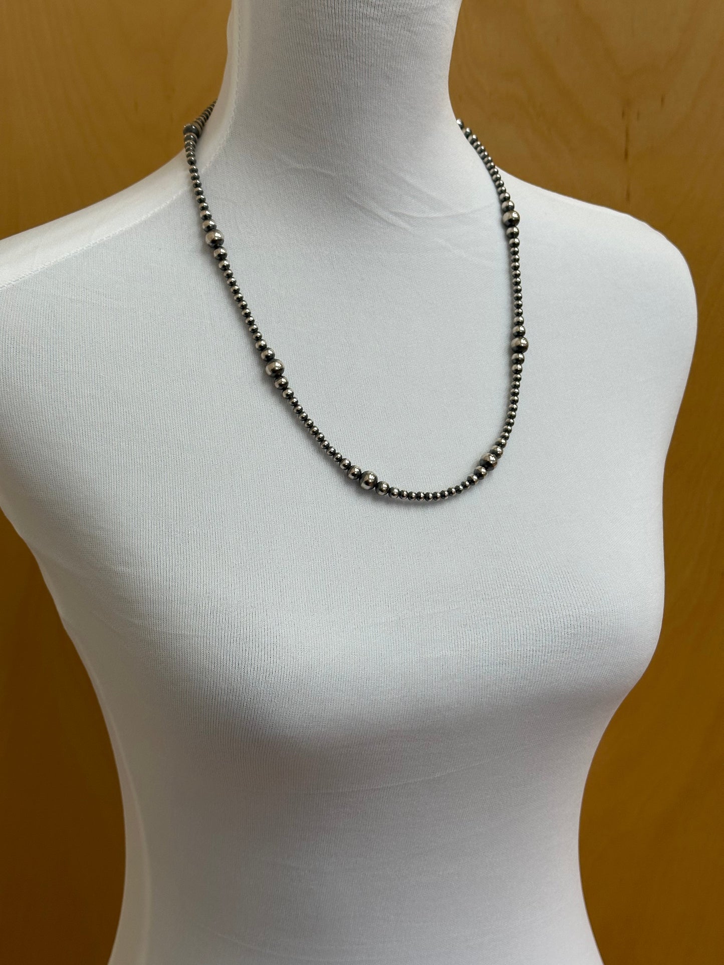 4-8MM Varied Navajo Style Pearl Necklace