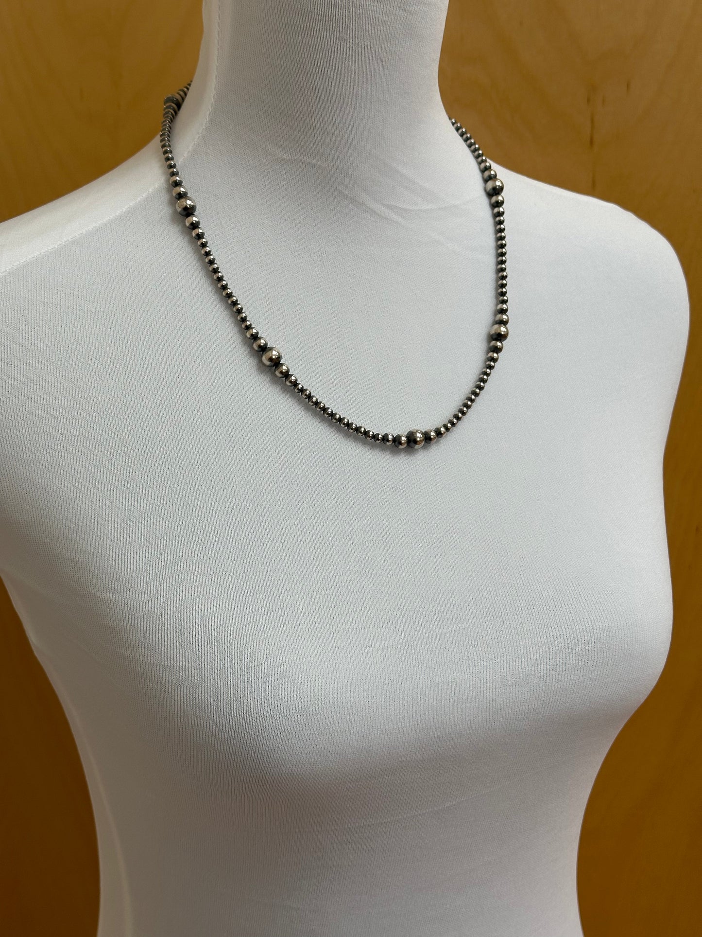 4-8MM Varied Navajo Style Pearl Necklace