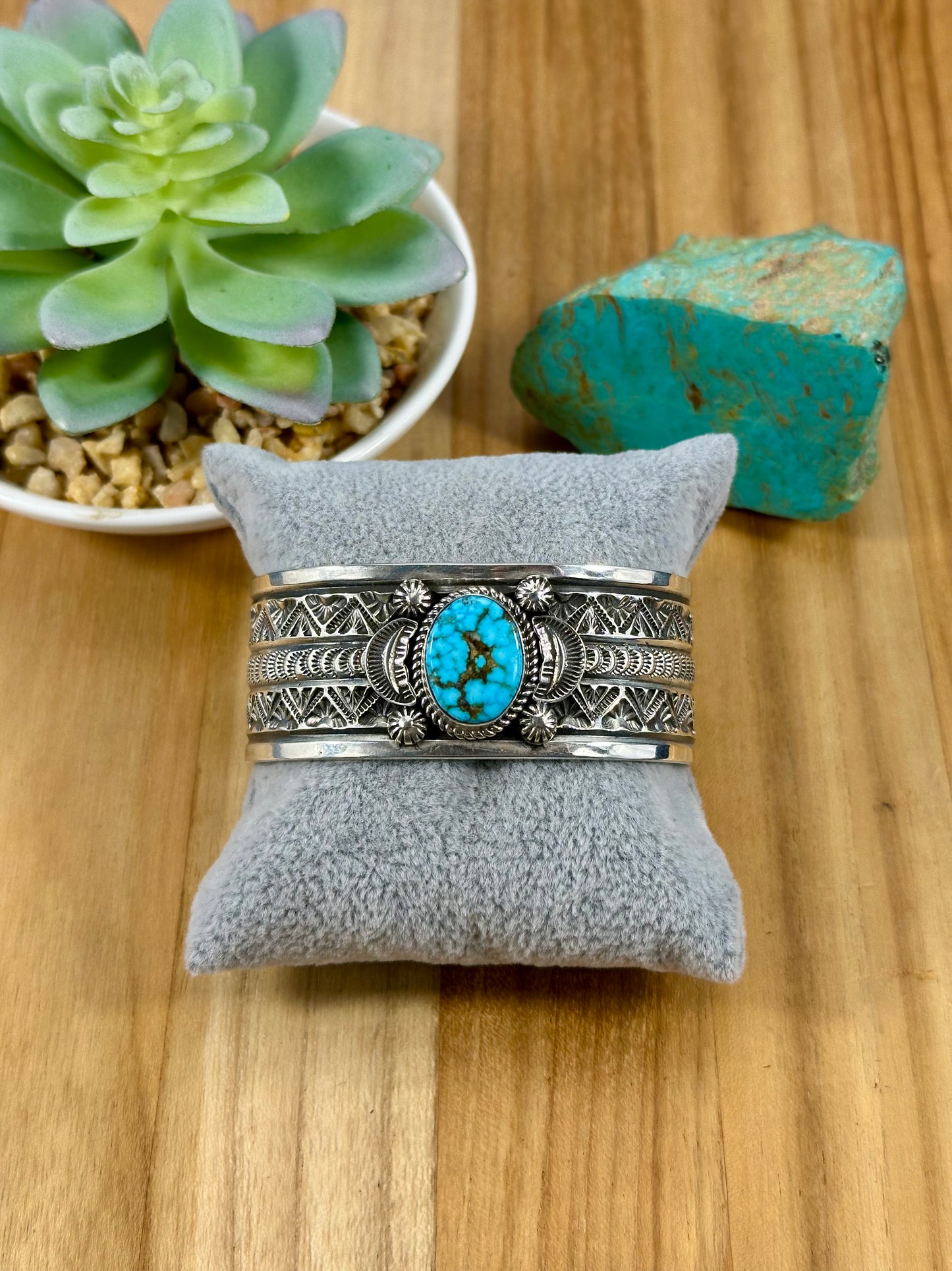 Kingman Turquoise Single Stone Cuff Bracelet