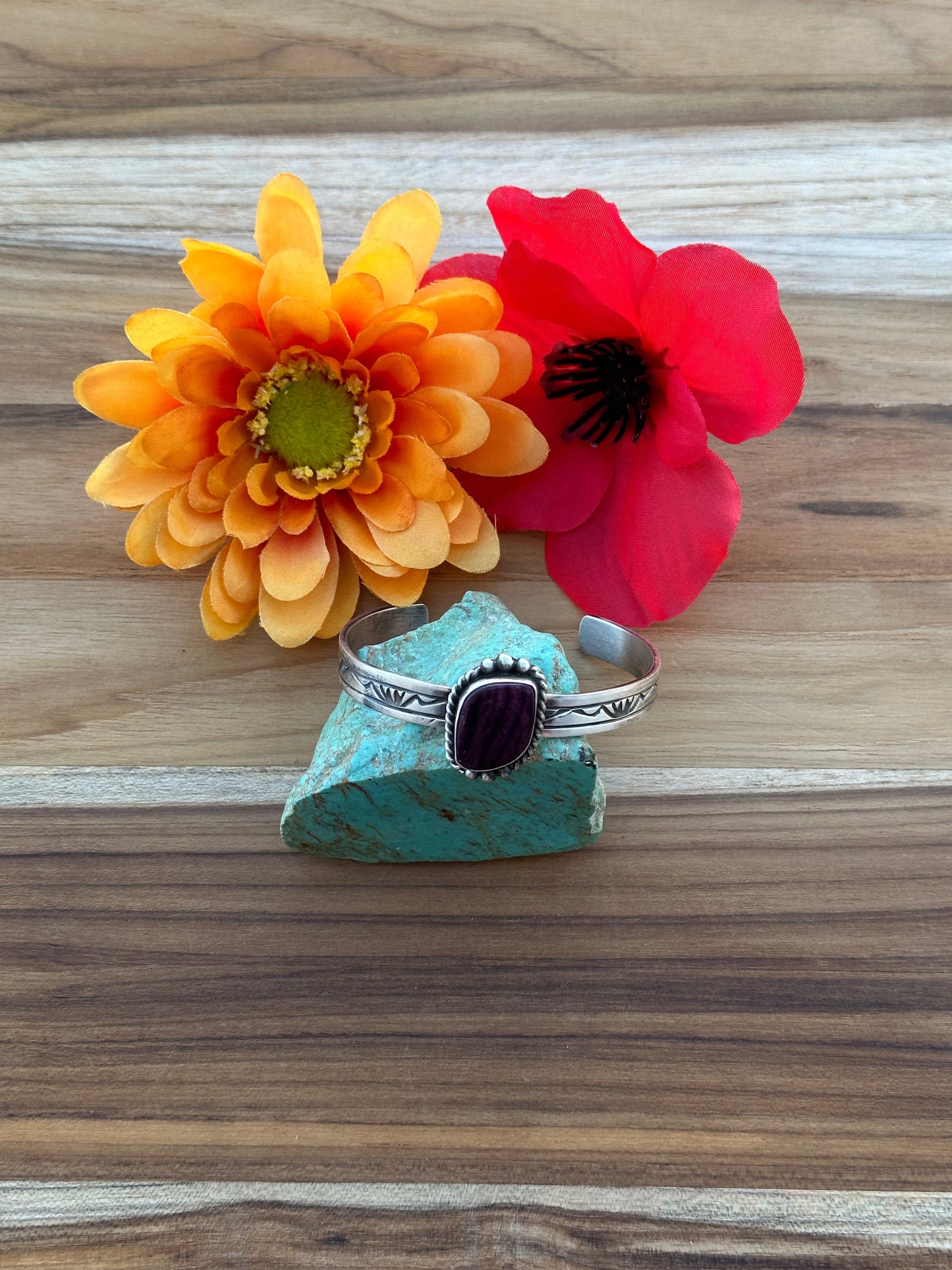 Purple Spiny Single Stone Cuff