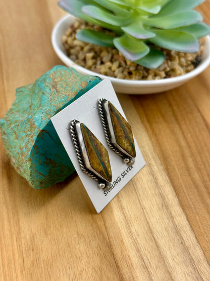 Royston Ribbon Sterling Stud Earrings