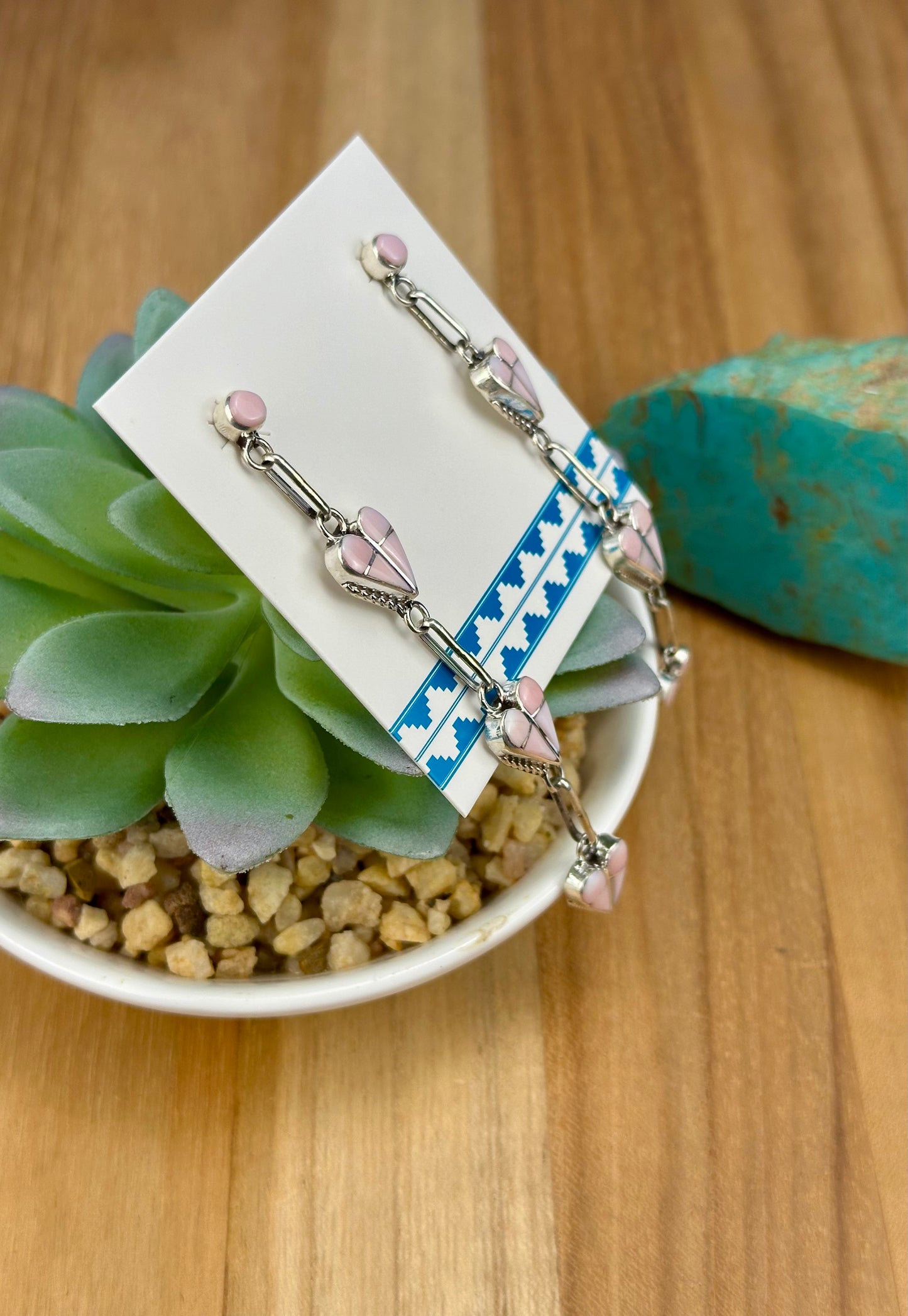 Pink Conch Inlay Heart Dangle Earrings
