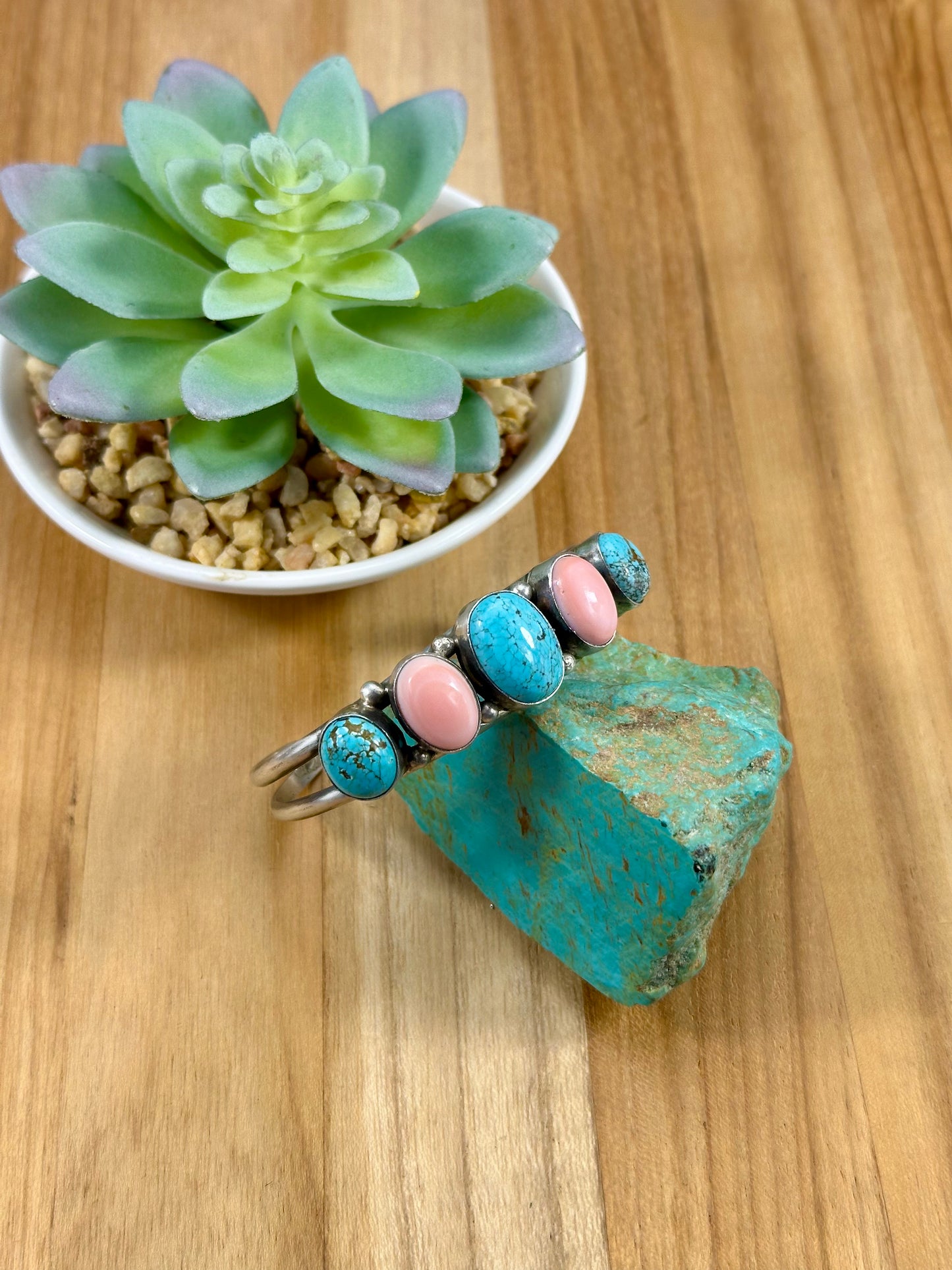 5 Stone Kingman Turquoise and Pink Conch Cuff