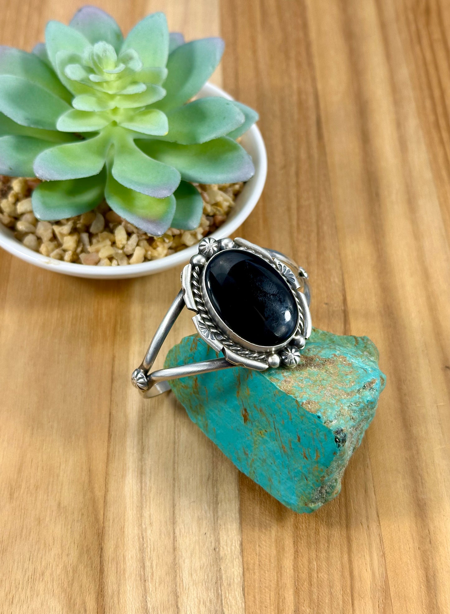 Onyx Single Stone Cuff