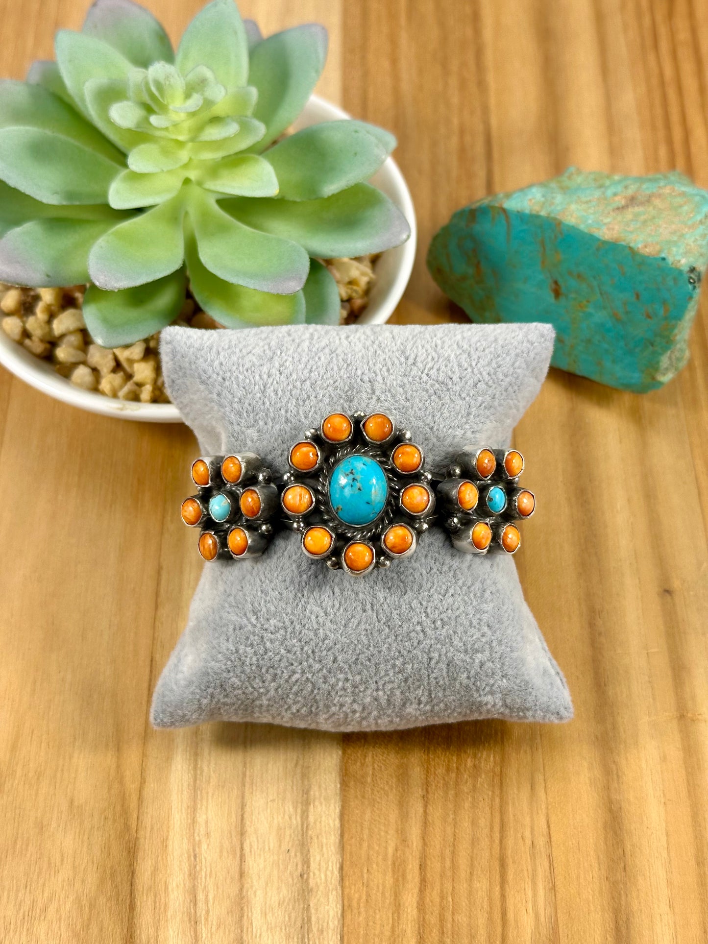 Kingman Turquoise and Spiny Cluster Sterling Cuff
