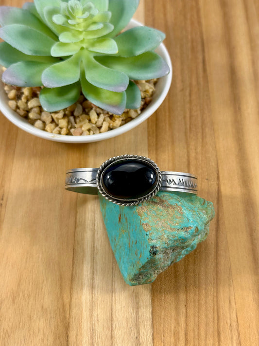 Onyx Single Stone Cuff
