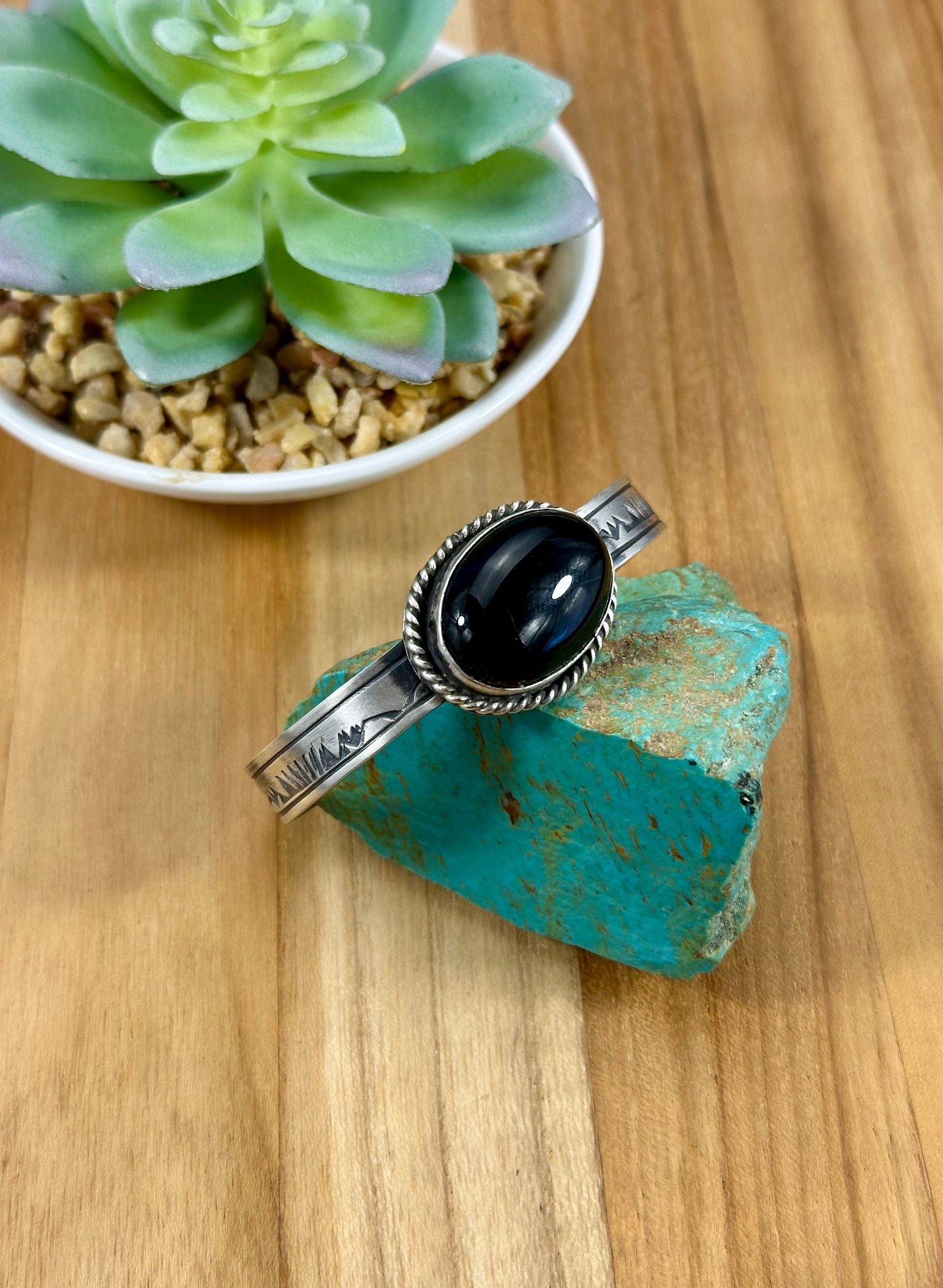 Onyx Single Stone Cuff