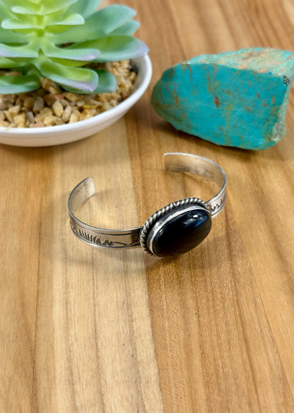 Onyx Single Stone Cuff