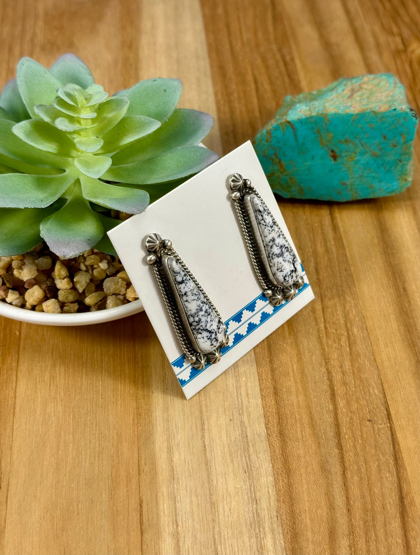 White Buffalo Sterling Lariat Necklace Set