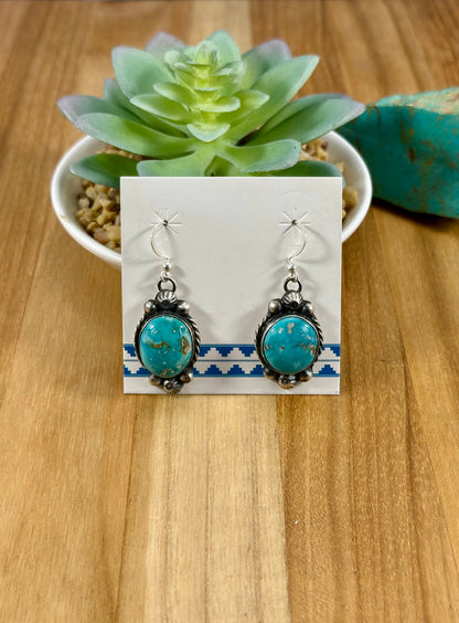 Kingman Turquoise Sterling Lariat Set