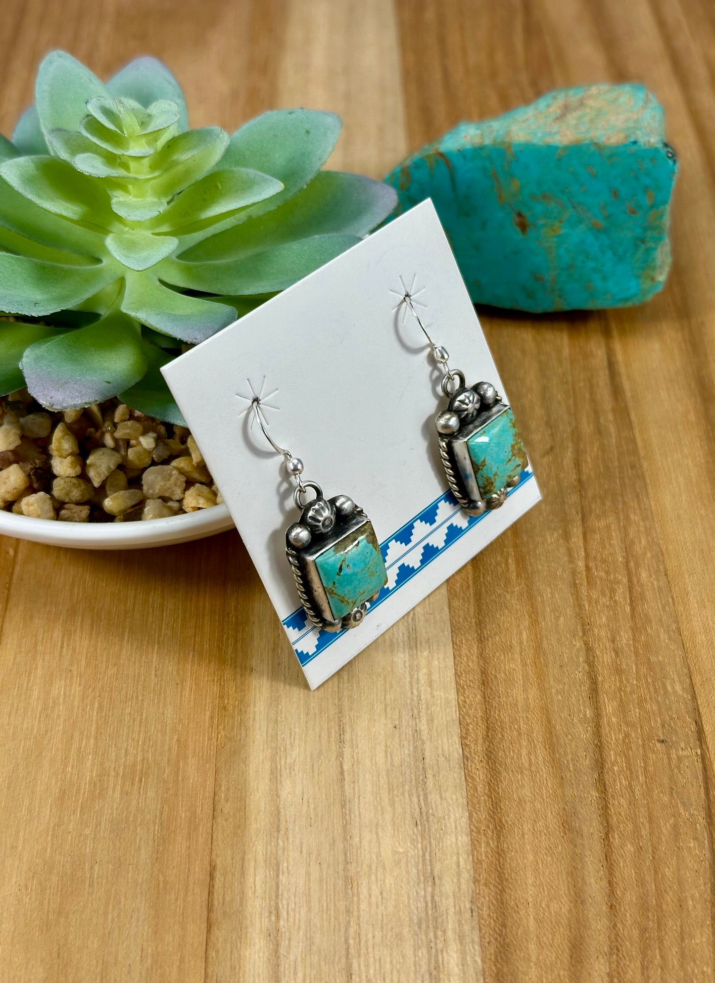Kingman Turquoise Sterling Lariat Set