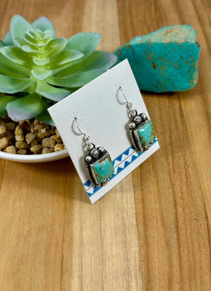 Kingman Turquoise Sterling Lariat Set