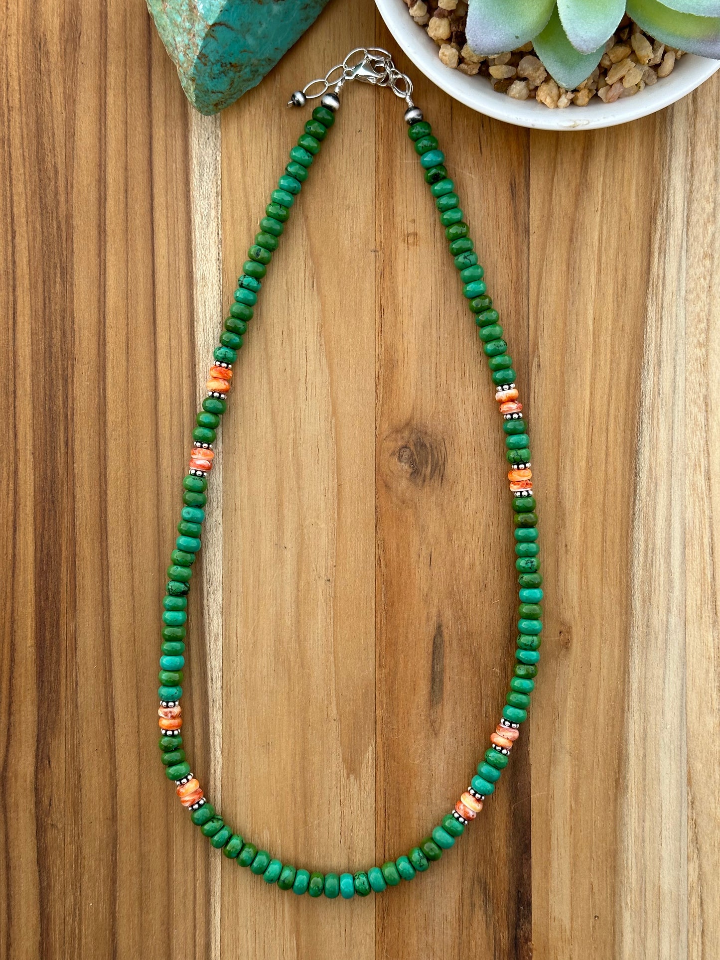 20" Turquoise and Spiny Bead Necklace