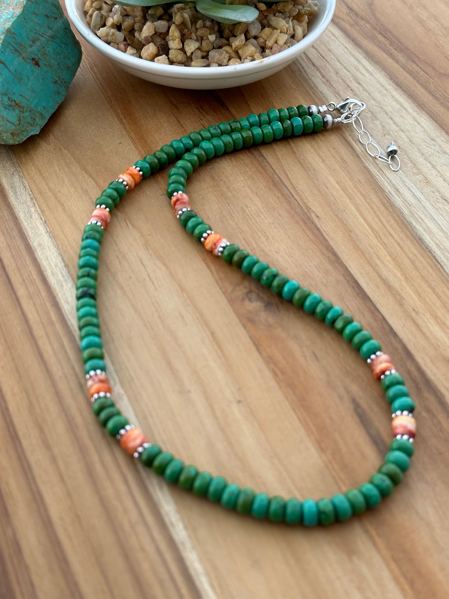 20" Turquoise and Spiny Bead Necklace
