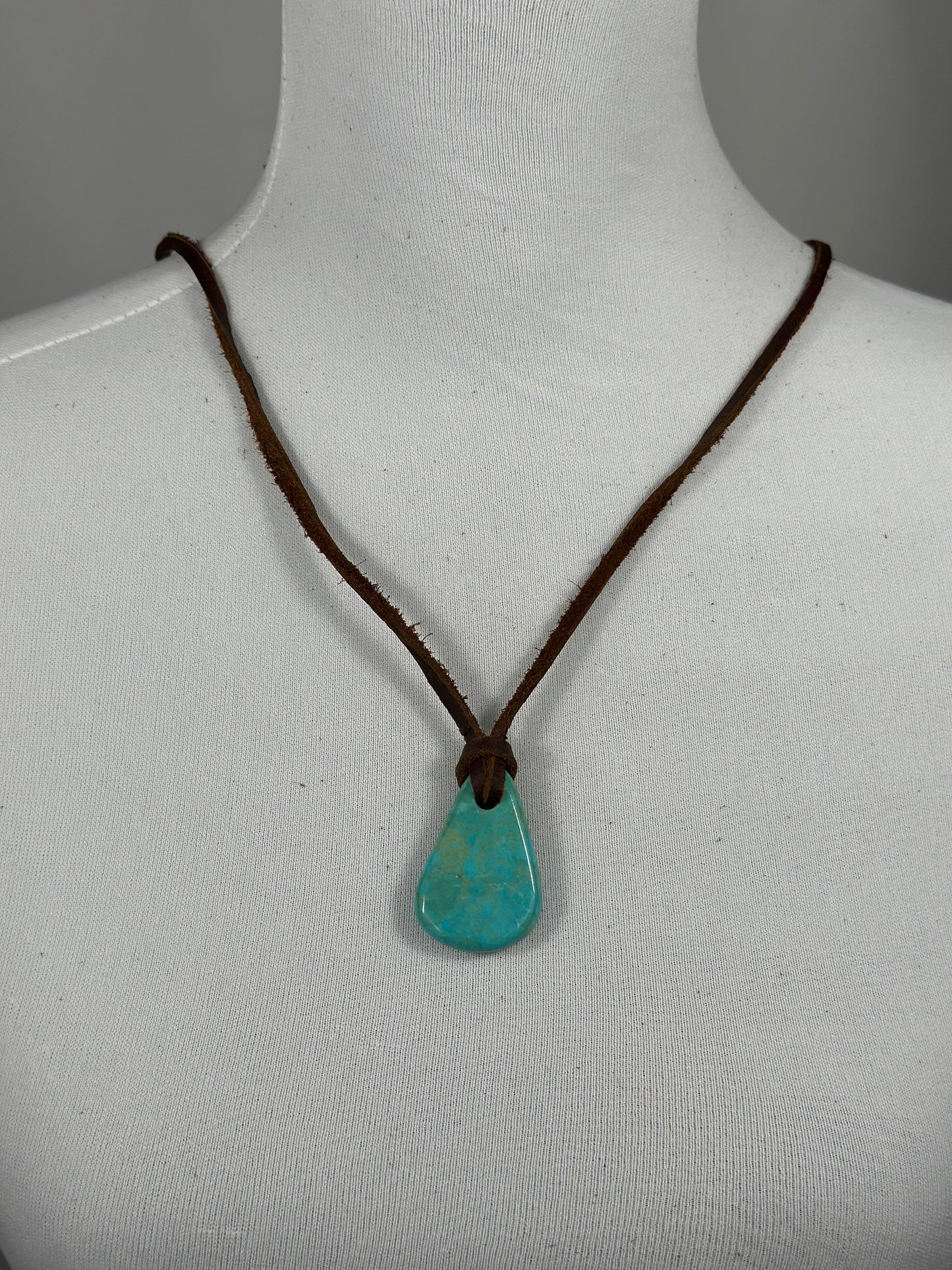 Adjustable Kingman Leather Slab Necklace
