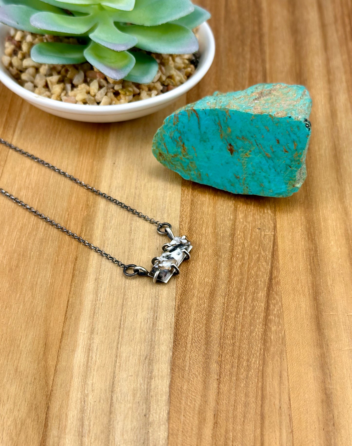 White Buffalo Crush Mini Bar Necklace