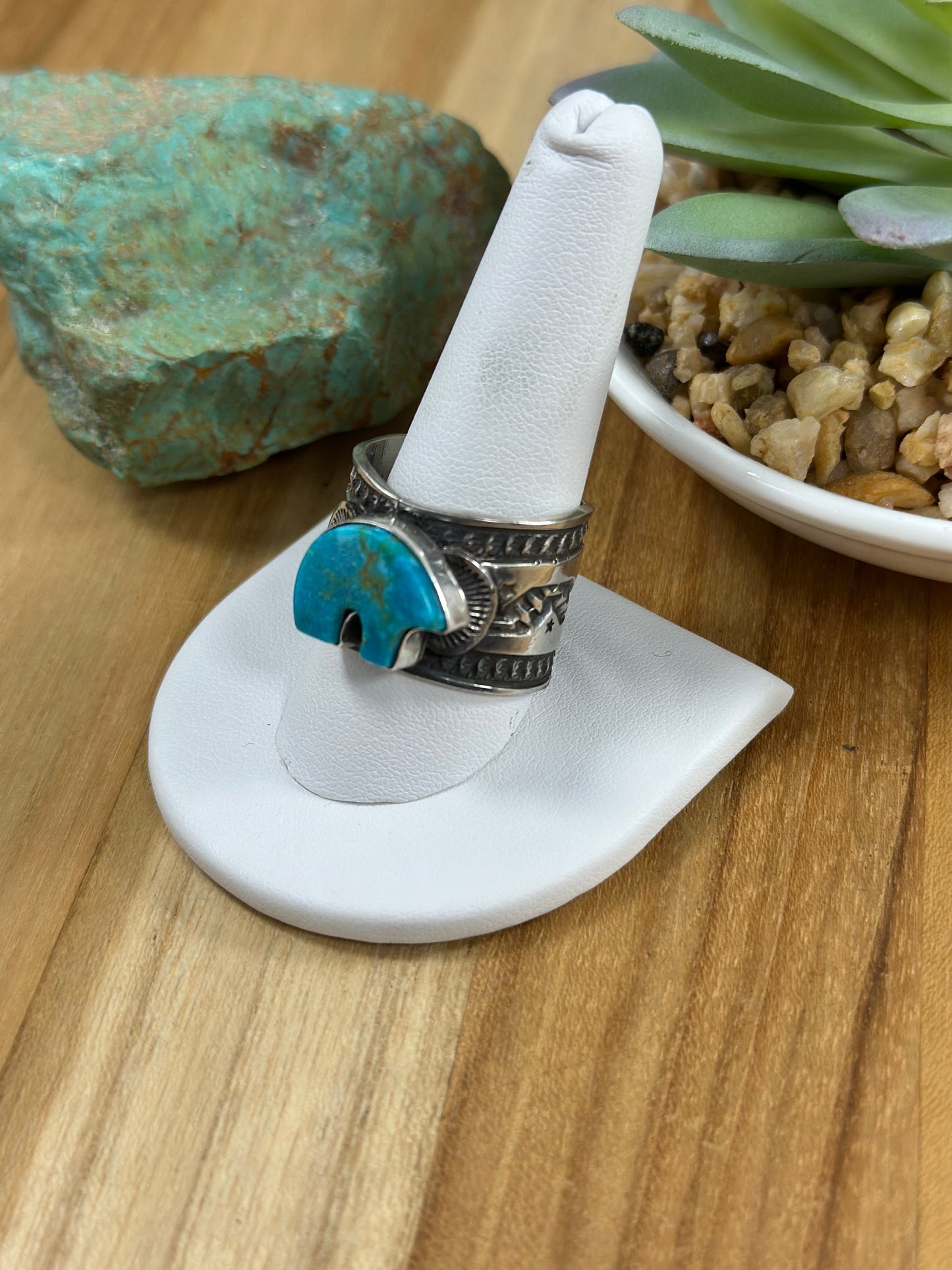 Kingman Bear Shape Ring