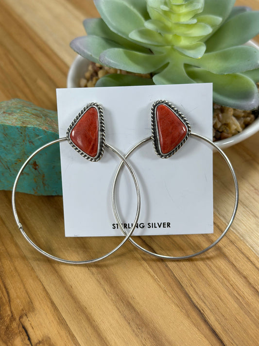 Spiny Oyster Triangle Hoop Earrings