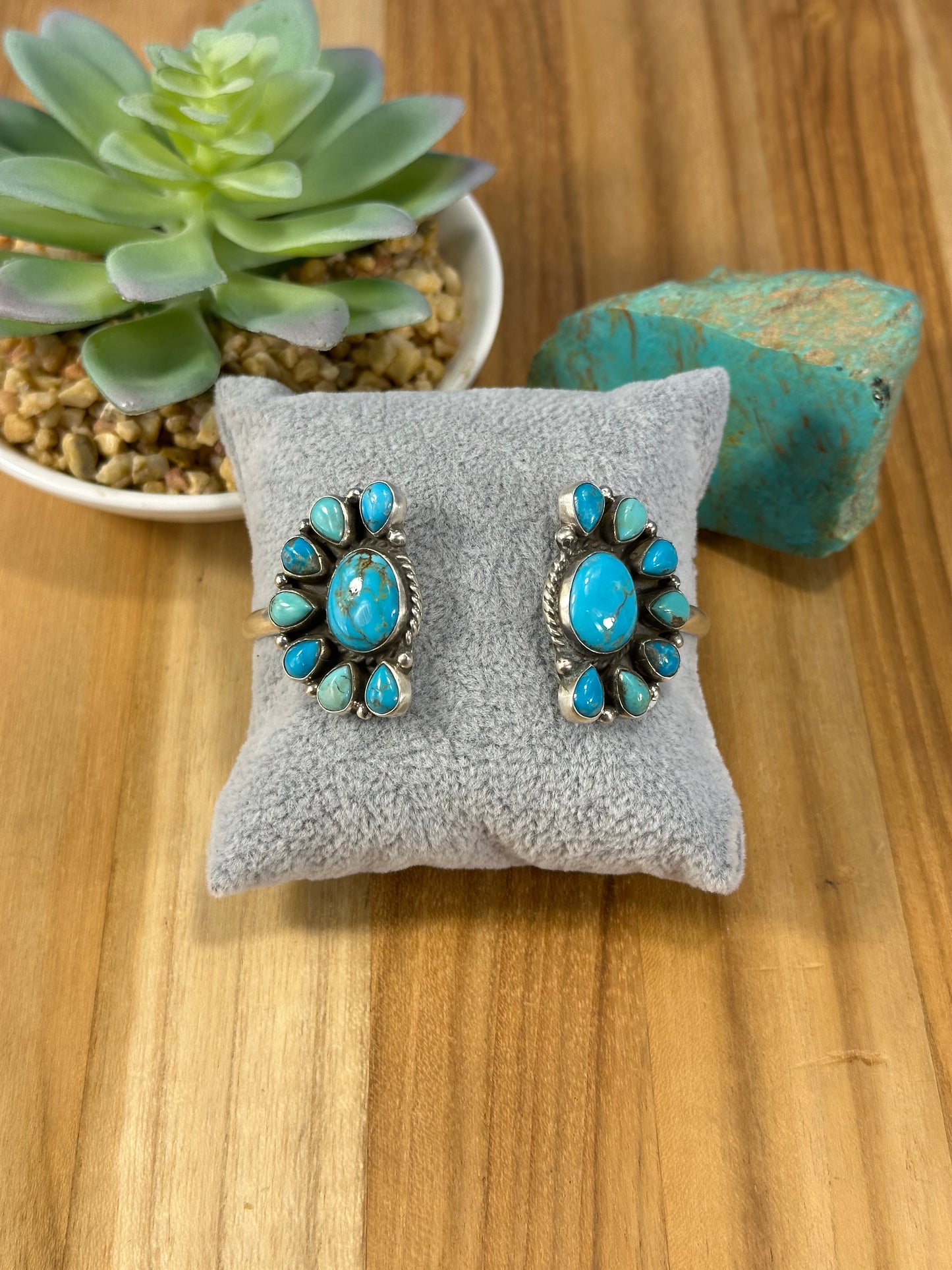 Kingman Turquoise Half Cluster Open Cuff