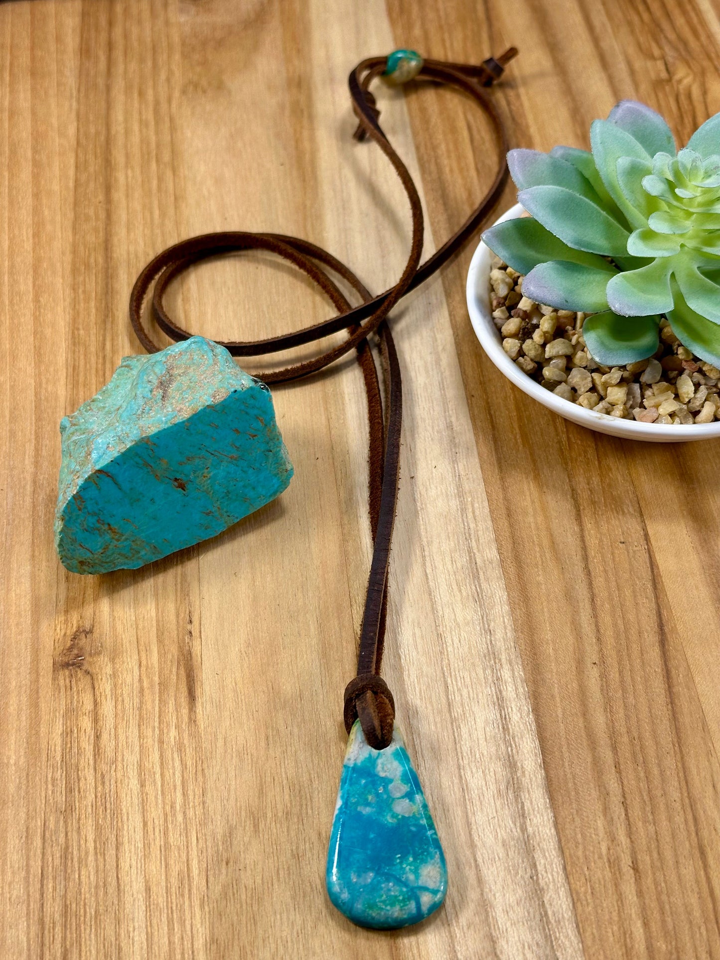 Adjustable Leather Kingman Slab Necklace
