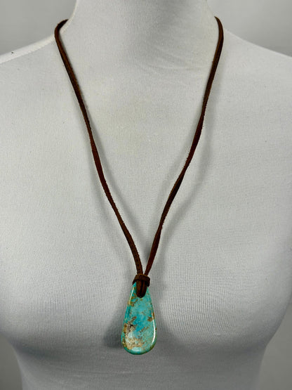 Adjustable Leather Kingman Slab Necklace
