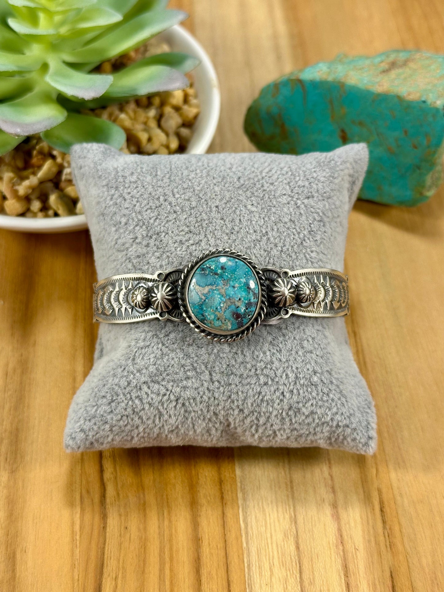 Kingman Turquoise Oval Sterling Silver Cuff Bracelet