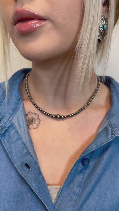 16" Graduated Pearl "Navajo Style" Pearl Necklace